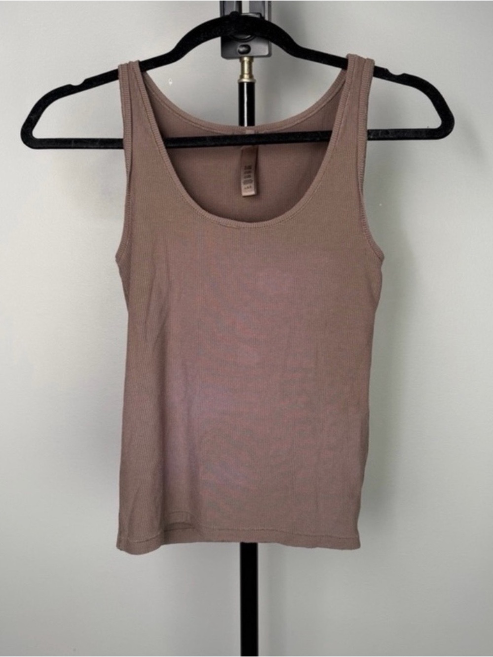 SKIMS Ribbed Scoop Tank - Taupe Brown